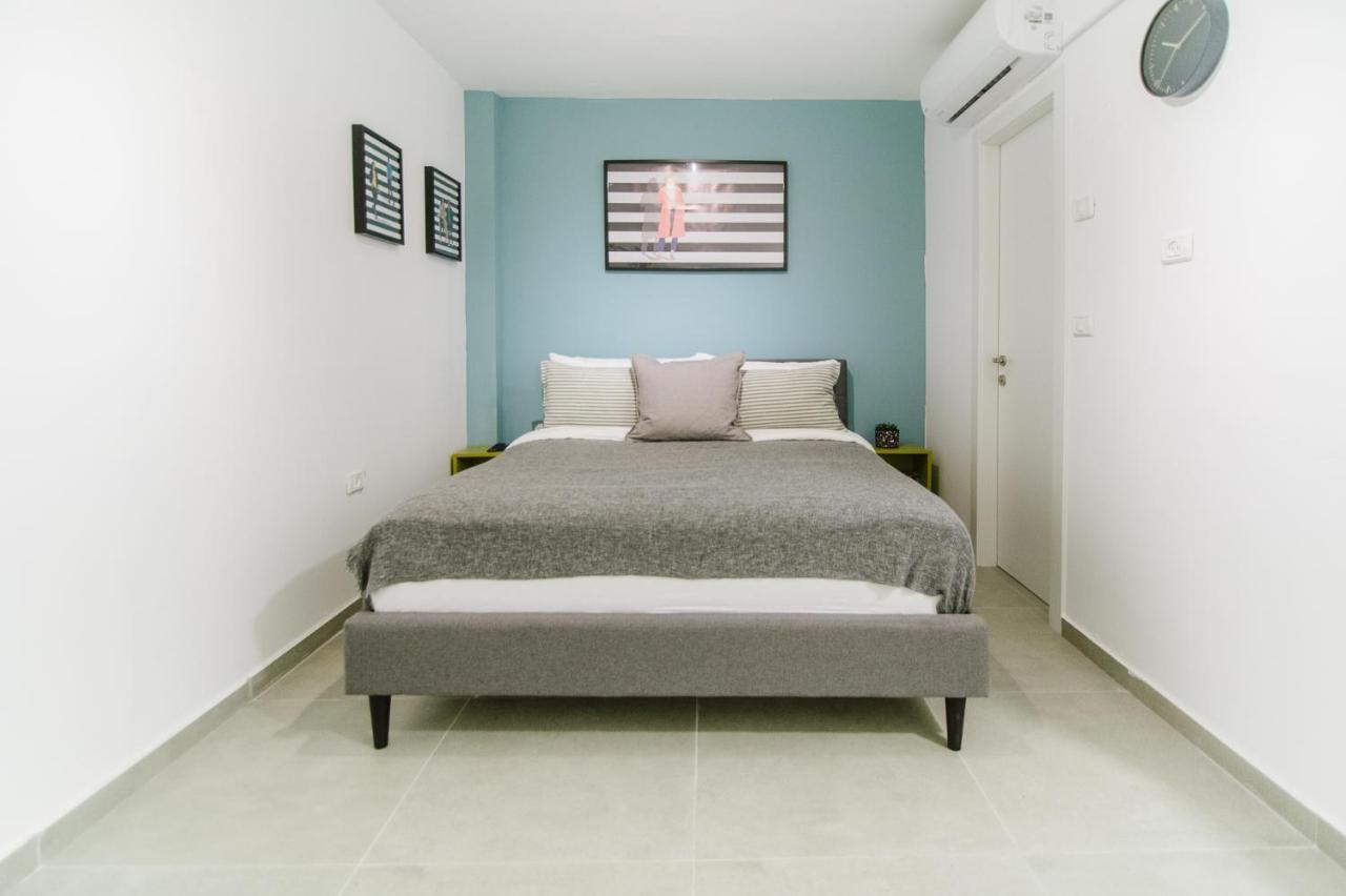 Beta Studios ApartHotel Tel Aviv Habitación foto